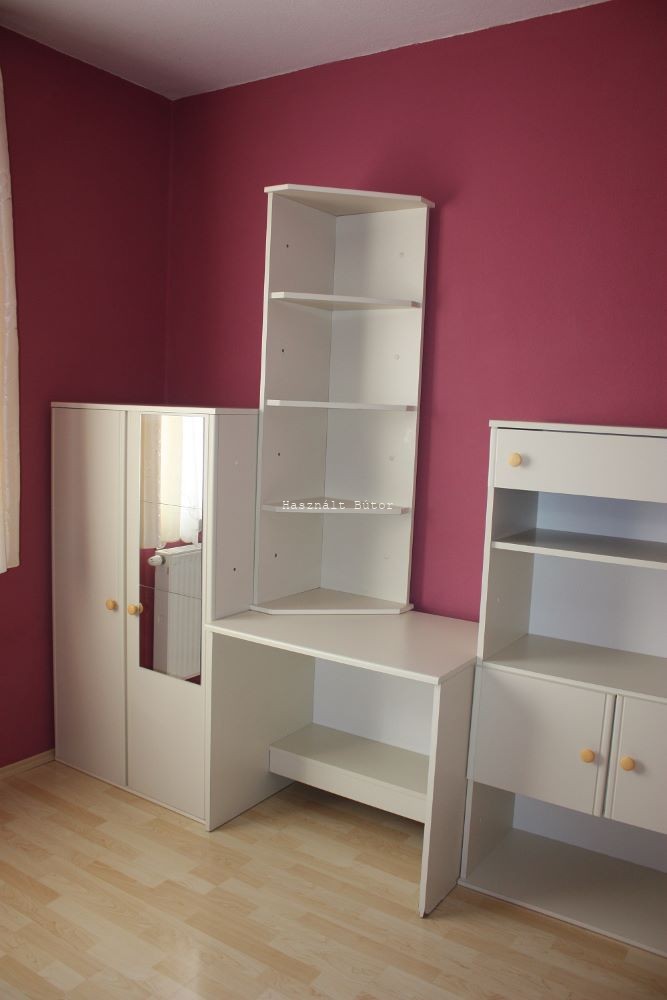 Szekrénysor 4